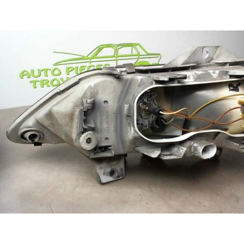 Optique avant principal droit (feux)(phare) RENAULT LAGUNA 1 PHASE 1 BREAK d’occasion
