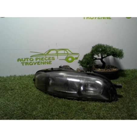 Optique avant principal droit (feux)(phare) FIAT BRAVA d’occasion
