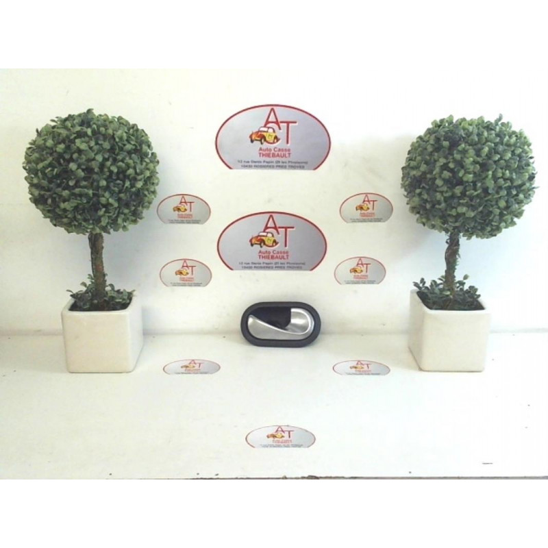 Poignee interieur avant droit RENAULT SCENIC SCEN GD d’occasion