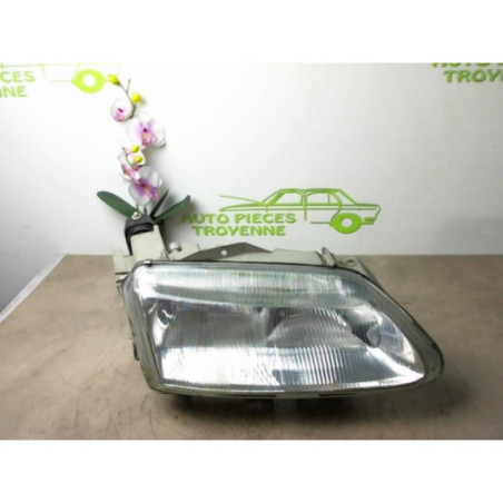 Optique avant principal droit (feux)(phare) RENAULT ESPACE 3 d’occasion