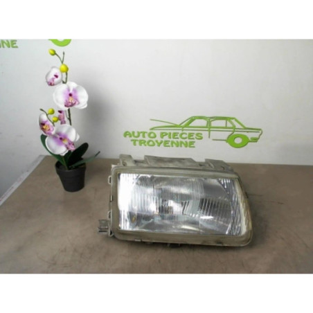 Optique avant principal droit (feux)(phare) VOLKSWAGEN POLO 3 PHASE 1 d’occasion