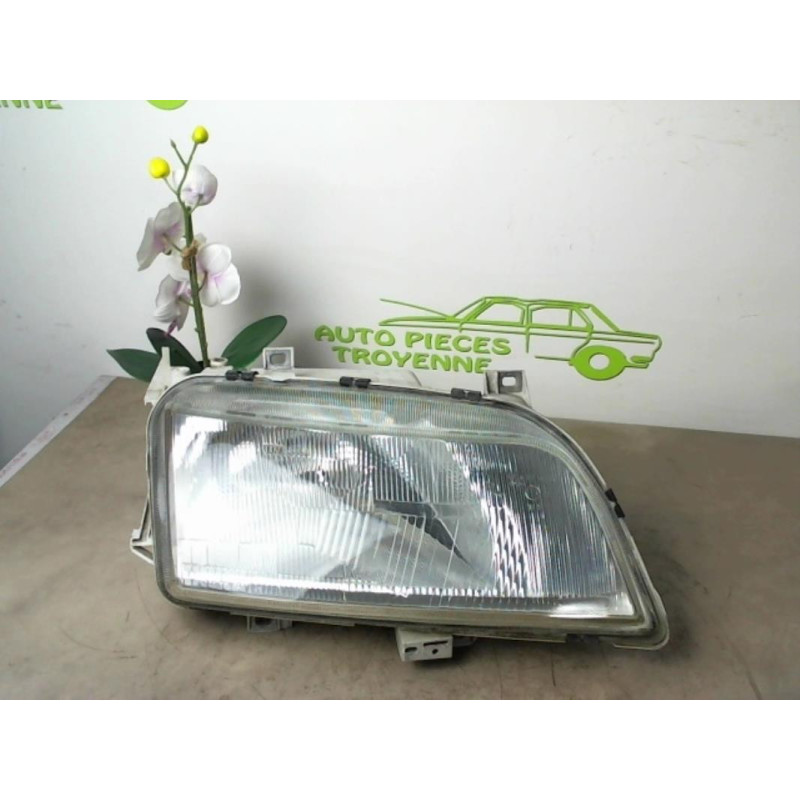 Optique avant principal droit (feux)(phare) VOLKSWAGEN SHARAN 1 PHASE 1 d’occasion