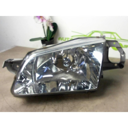 Optique avant principal gauche (feux)(phare) MAZDA  d’occasion