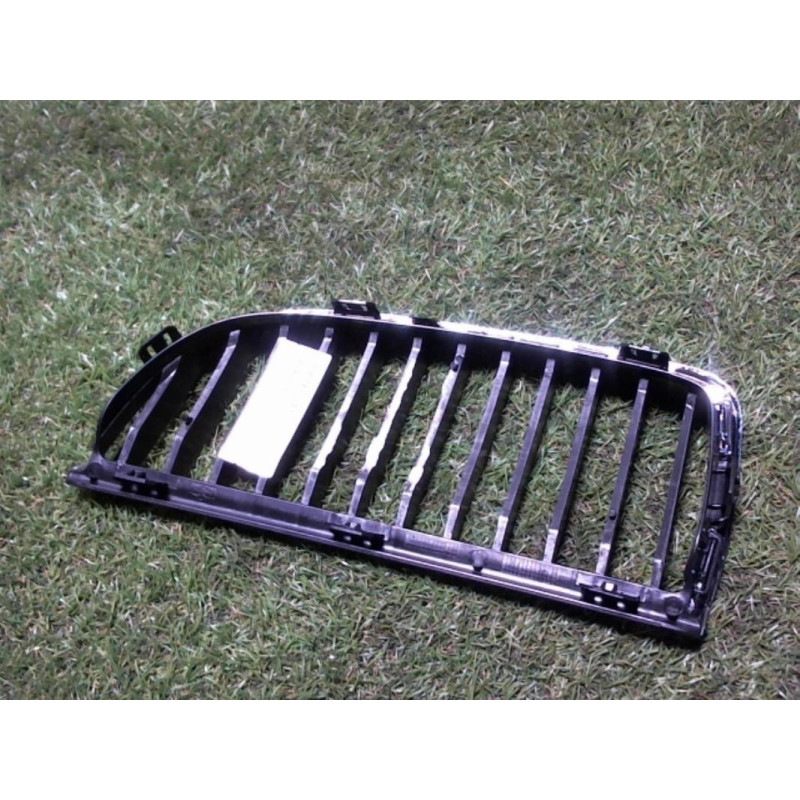 Calandre droite BMW SERIE 3 (E90) PHASE 1 d’occasion