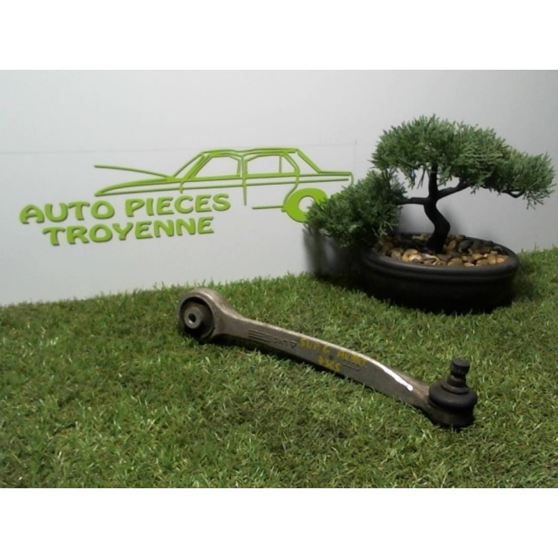Bras de suspension superieur avant gauche AUDI A6 2 PHASE 1 d’occasion