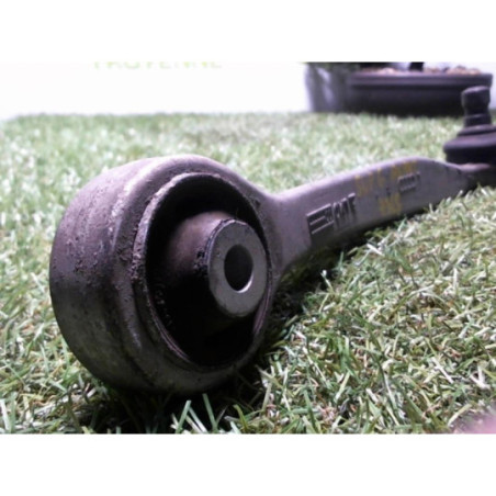 Bras de suspension superieur avant gauche AUDI A6 2 PHASE 1 d’occasion