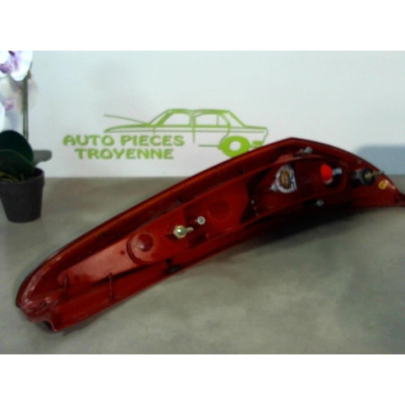 Feu arriere principal gauche (feux) FIAT PUNTO 2 PHASE 1 d’occasion