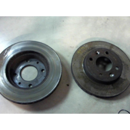 Paire de disques avant (freinage) RENAULT CLIO 2 PHASE 1 d’occasion