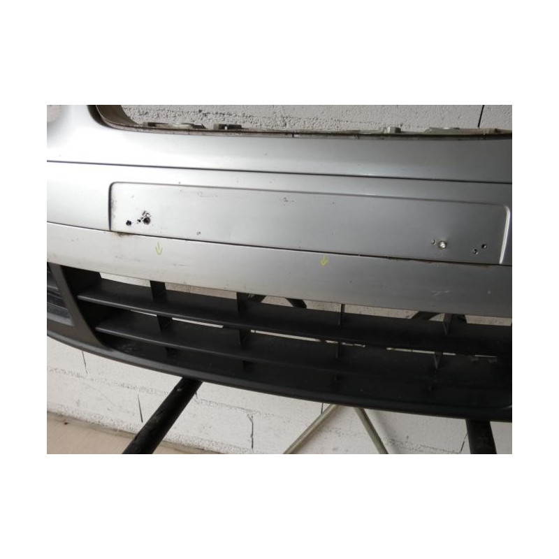 Pare choc avant VOLKSWAGEN TOURAN 1 PHASE 1 d’occasion