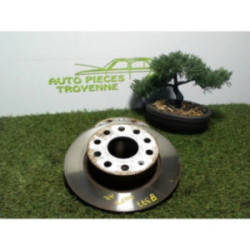 Paire de disques arriere (freinage) VOLKSWAGEN GOLF 5 d’occasion
