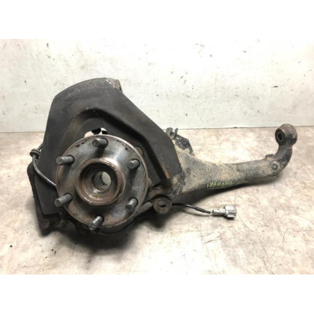 Fusee avant gauche NISSAN NAVARA 1 PHASE 1 d’occasion