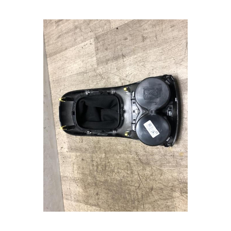 Porte gobelet PEUGEOT 108 d’occasion