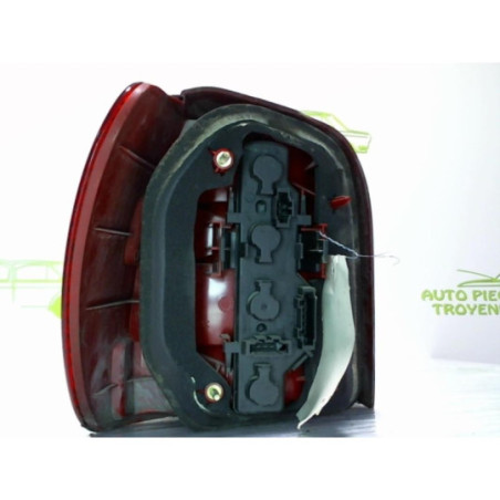 Feu arriere principal droit (feux) VOLKSWAGEN POLO 3 PHASE 2 d’occasion