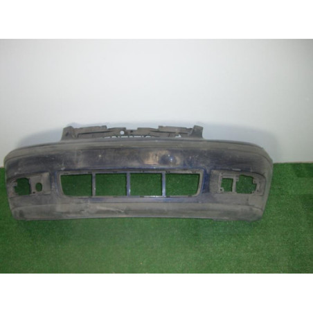 Pare choc avant VOLKSWAGEN POLO 3 PHASE 2 d’occasion