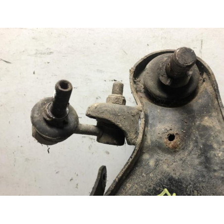 Triangle inferieur avant gauche NISSAN NAVARA 1 PHASE 1 d’occasion