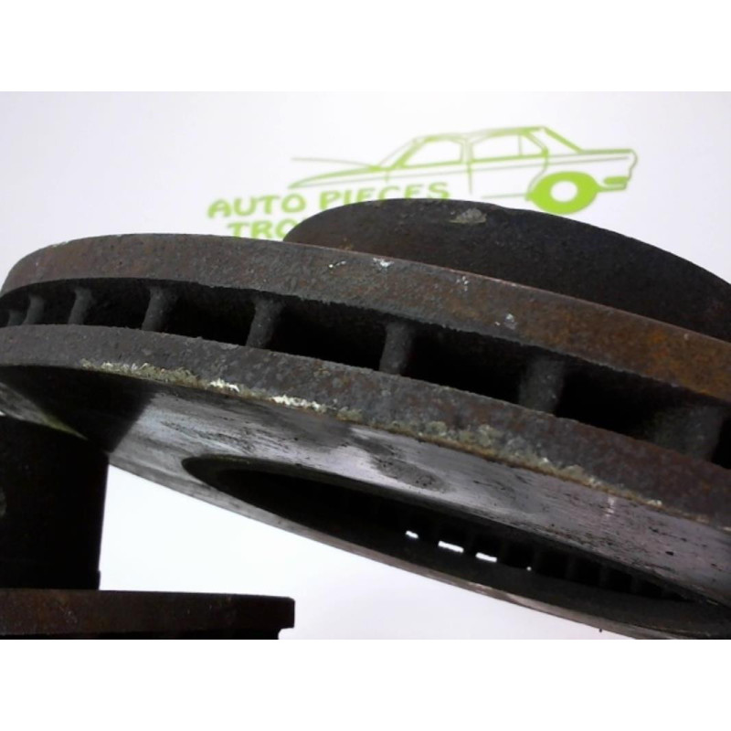 Paire de disques avant (freinage) RENAULT MASTER 2 PHASE 2 d’occasion