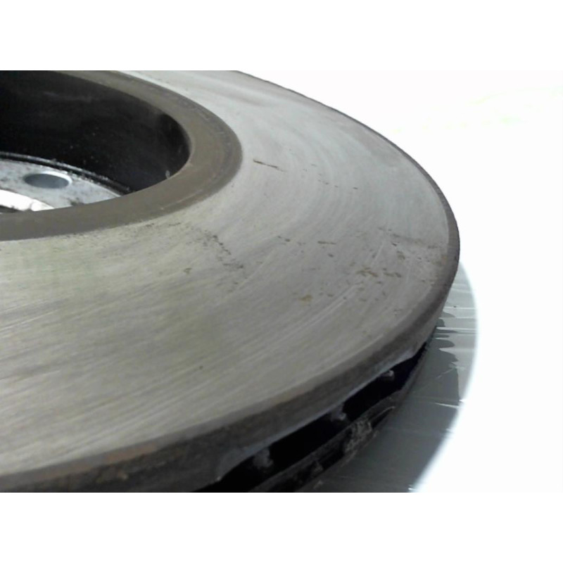 Paire de disques avant (freinage) VOLKSWAGEN PASSAT 4 PHASE 2 d’occasion