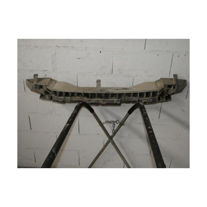 Renfort pare choc arriere (traverse) RENAULT CLIO 3 PHASE 1 BREAK d’occasion