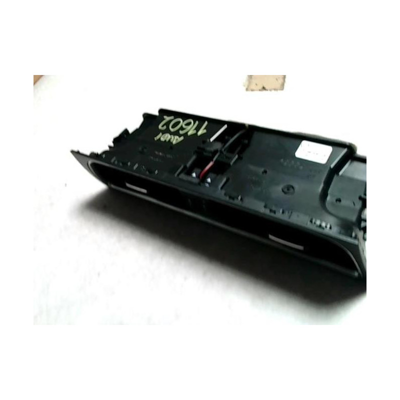 Aerateur tableau de bord AUDI A4 3 AVANT PHASE 1 BREAK d’occasion