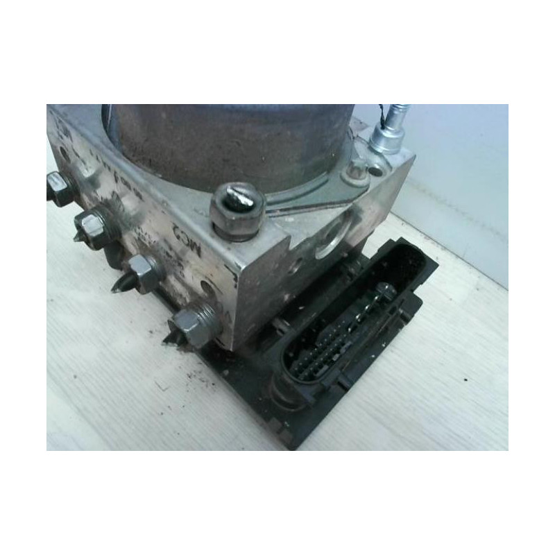 Bloc ABS (freins anti-blocage) RENAULT CLIO 3 PHASE 1 BREAK d’occasion