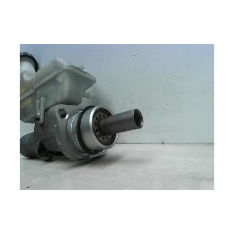 Maitre cylindre (freinage) RENAULT CLIO 3 PHASE 1 BREAK d’occasion