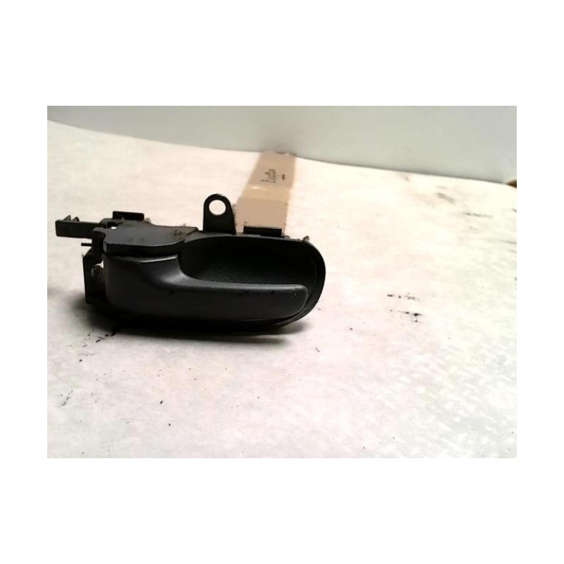 Poignee interieur avant gauche PEUGEOT 107 PHASE 2 d’occasion