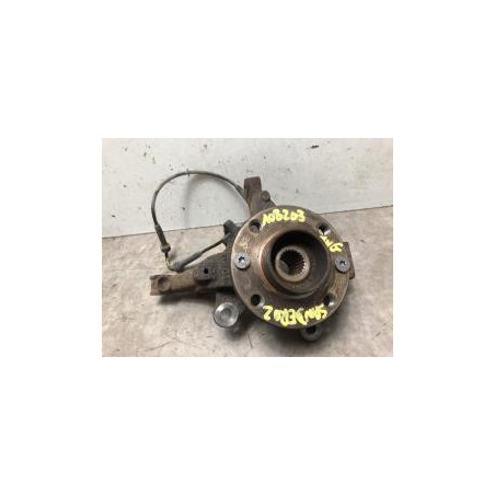 Fusee avant gauche DACIA SANDERO 2 PHASE 1 d’occasion
