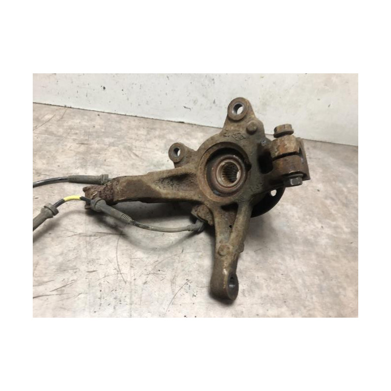 Fusee avant gauche DACIA SANDERO 2 PHASE 1 d’occasion