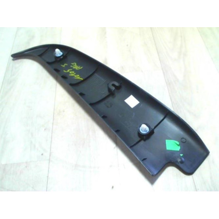 Garniture porte arriere gauche PEUGEOT 5008 1 PHASE 1 d’occasion