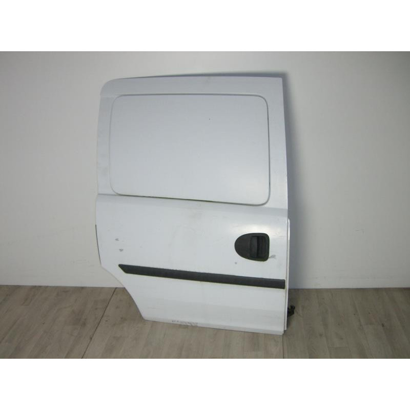 Porte laterale droit OPEL COMBO C PHASE 2 d’occasion