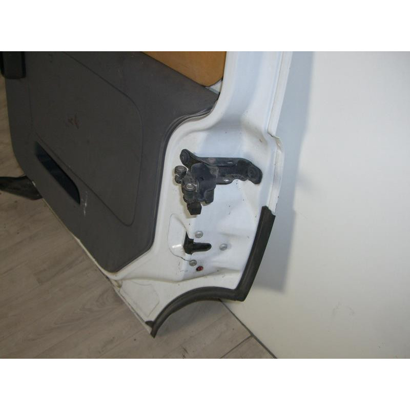 Porte laterale droit OPEL COMBO C PHASE 2 d’occasion