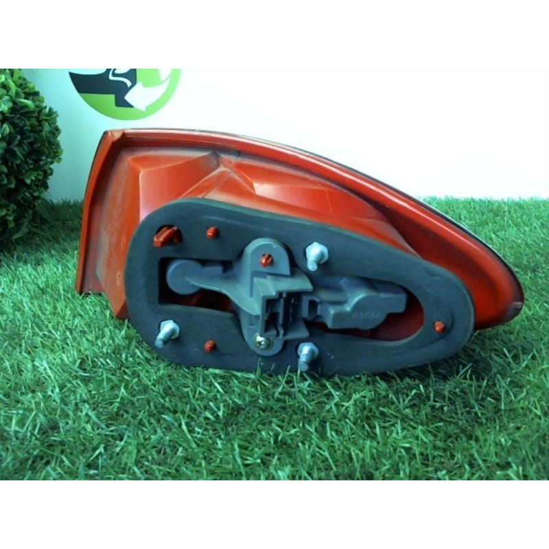 Feu arriere principal gauche (feux) ALFA ROMEO 147 PHASE 1 d’occasion