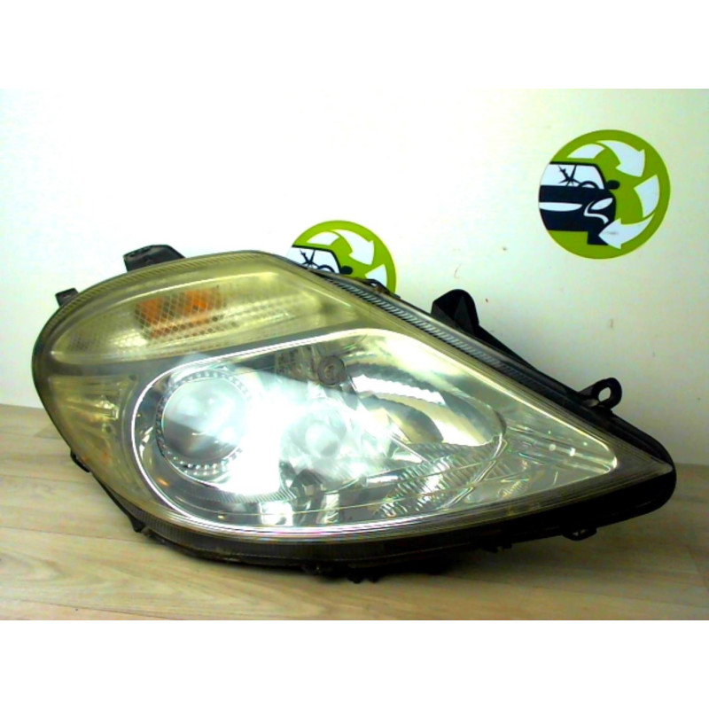 Optique avant principal droit (feux)(phare) CITROEN C8 d’occasion