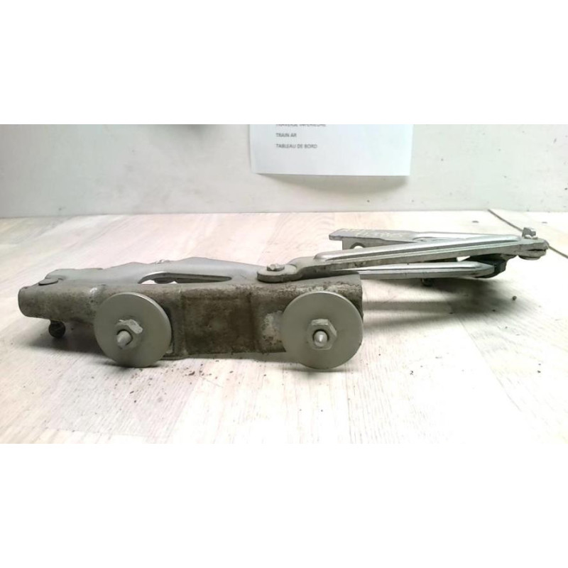 Charniere de hayon PEUGEOT 407 COUPE d’occasion
