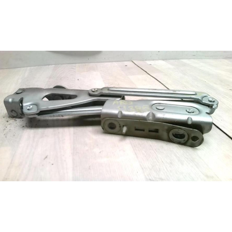 Charniere de hayon PEUGEOT 407 COUPE d’occasion
