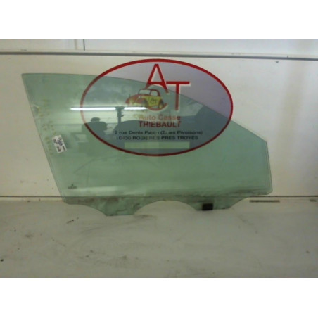 Vitre avant droit VOLKSWAGEN POLO IV (9N1) PHASE 1 d’occasion