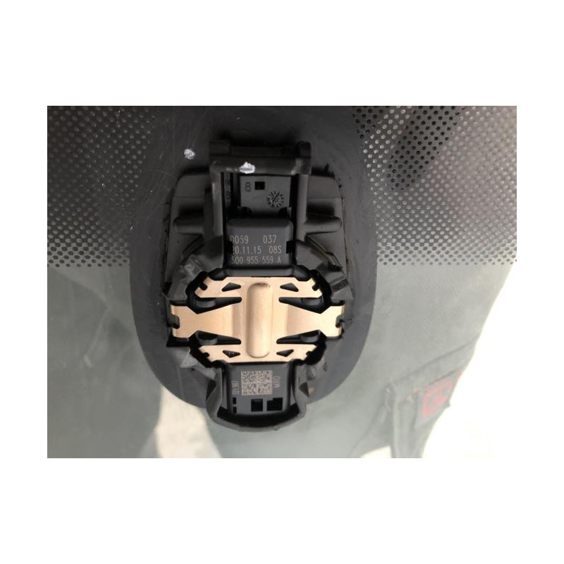 Pare brise VOLKSWAGEN POLO 5 PHASE 2 d’occasion