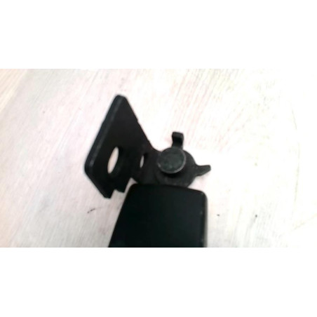 Attache ceinture arriere gauche OPEL CORSA D PHASE 2 d’occasion