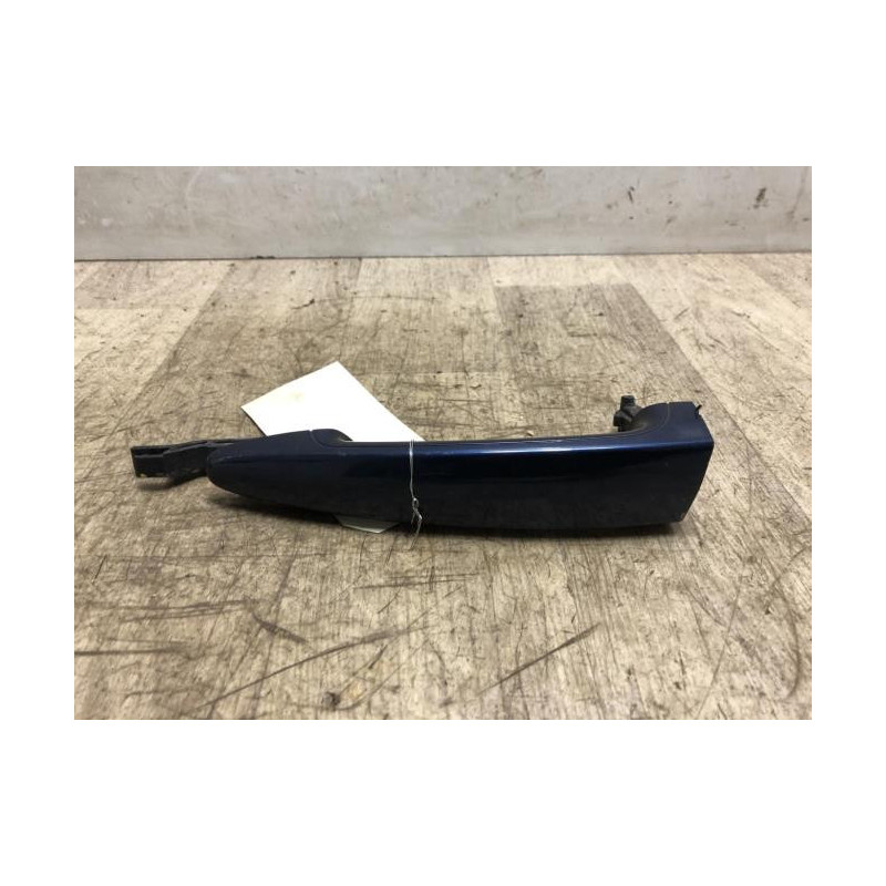 Poignee porte avant gauche BMW SERIE 1 E87 PHASE 2 d’occasion