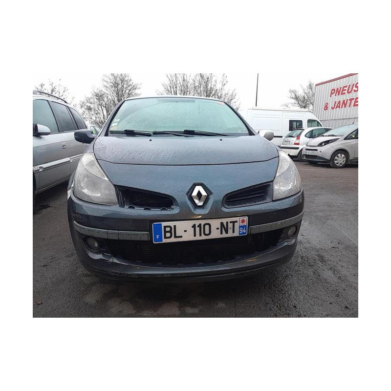 Feu arriere principal droit (feux) RENAULT CLIO 3 PHASE 1 d’occasion