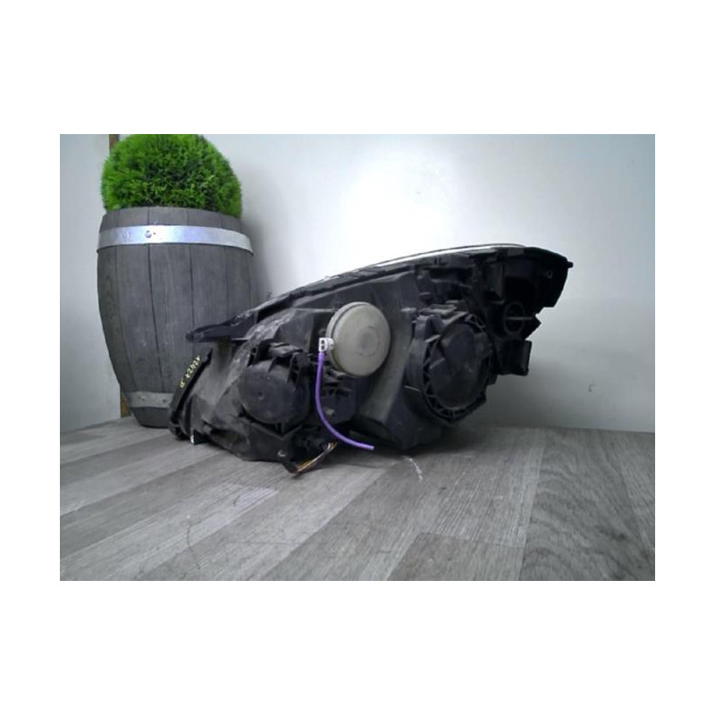 Optique avant principal droit (feux)(phare) MERCEDES CLASSE B 245 PHASE 1 d’occasion