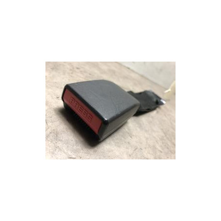 Attache ceinture arriere centrale PEUGEOT 206+ d’occasion