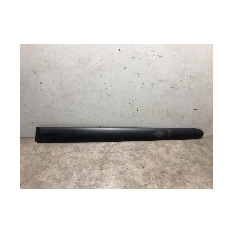 Baguette de porte arriere gauche  PEUGEOT 206+ d’occasion