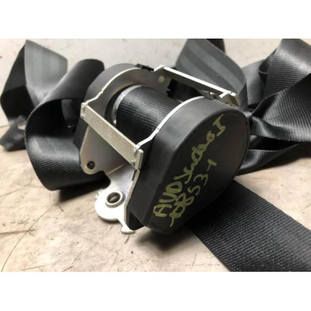 Ceinture avant droit Dacia SANDERO 1.4 MPI - 75 GPL d’occasion
