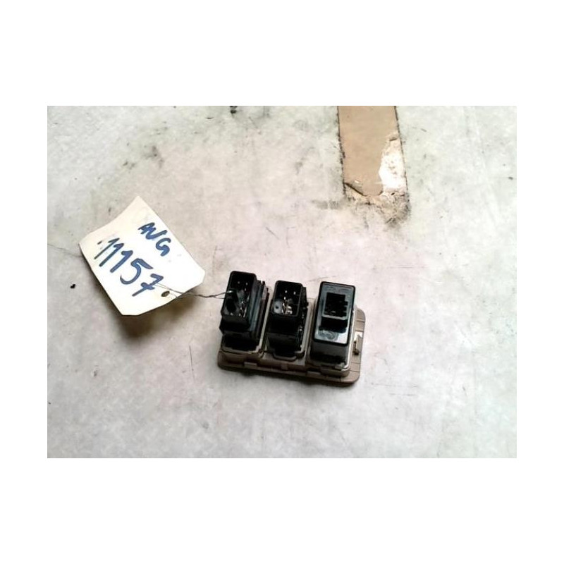 Commande de reglage hauteur de phare KIA CARNIVAL 2 d’occasion