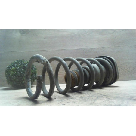 Ressort de suspension arriere gauche FORD MONDEO 3 PHASE 1 BREAK d’occasion
