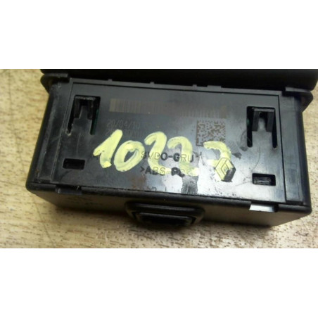 Amplificateur audio RENAULT MEGANE 3 PHASE 1 d’occasion