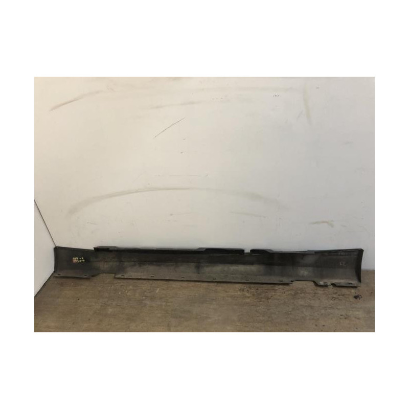 Bas de caisse droit BMW SERIE 1 E87 PHASE 2 d’occasion