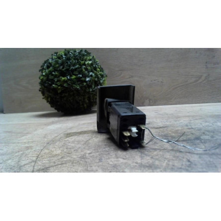 Commande anti brouillard arriere RENAULT FUEGO COUPE d’occasion