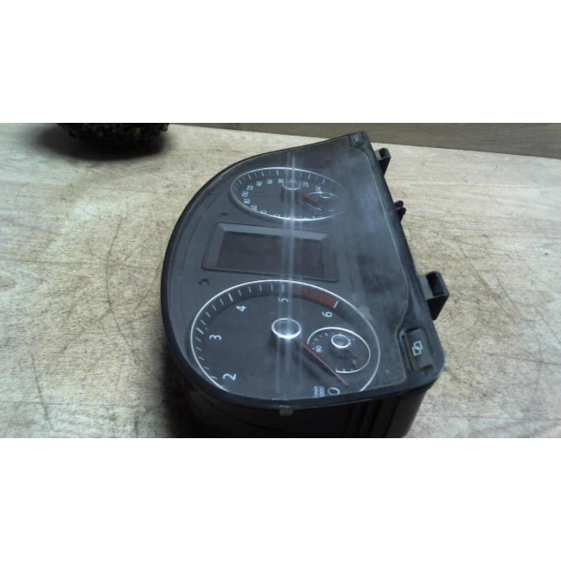 Compteur VOLKSWAGEN CADDY 3 PHASE 2 d’occasion